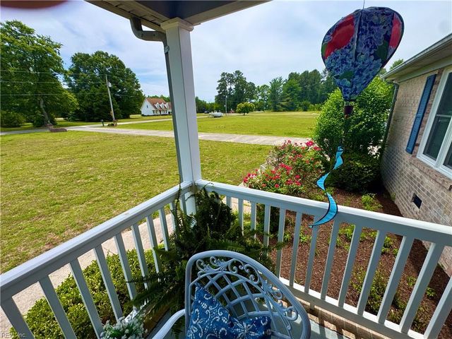 23104 Storys Station Rd, Courtland, VA 23837