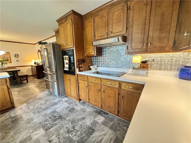 23104 Storys Station Rd, Courtland, VA 23837