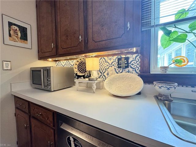 23104 Storys Station Rd, Courtland, VA 23837