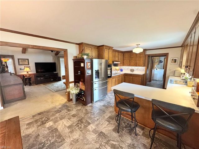 23104 Storys Station Rd, Courtland, VA 23837