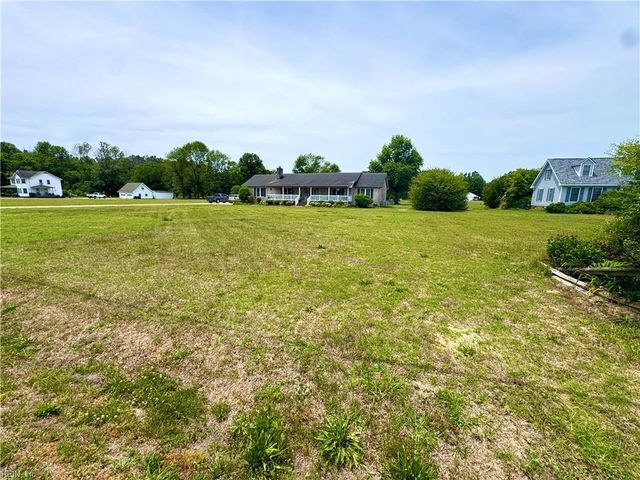 23104 Storys Station Rd, Courtland, VA 23837