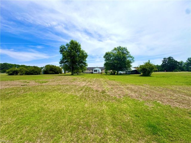 23104 Storys Station Rd, Courtland, VA 23837