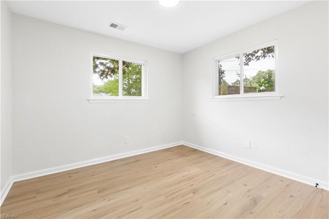 412 Lineberry Rd, Virginia Beach, VA 23452