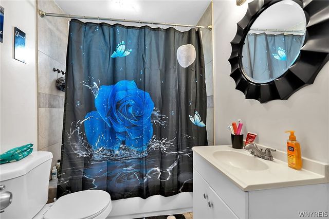 25 La Force Place, Buffalo, NY 14207