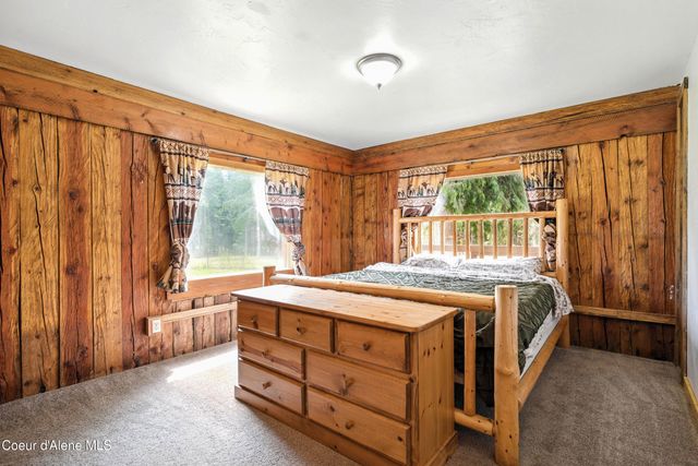 475 Old Range Rd, Clark Fork, ID 83811