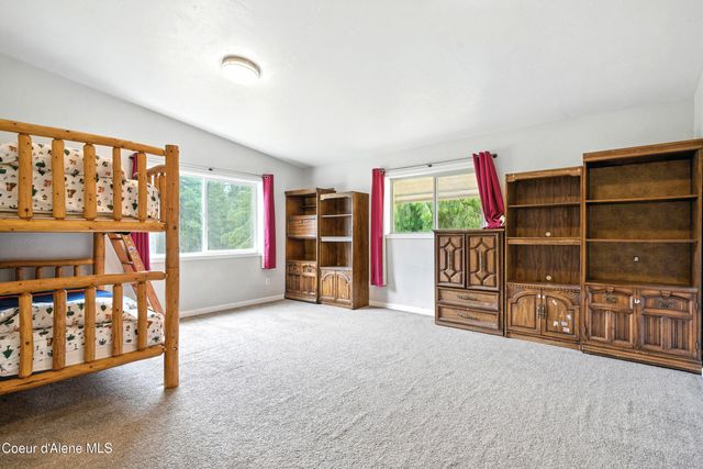 475 Old Range Rd, Clark Fork, ID 83811