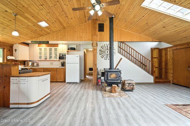 475 Old Range Rd, Clark Fork, ID 83811