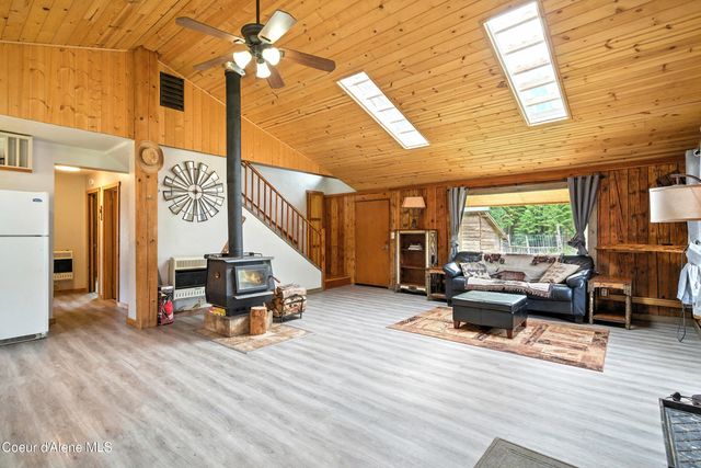 475 Old Range Rd, Clark Fork, ID 83811