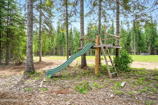 475 Old Range Rd, Clark Fork, ID 83811