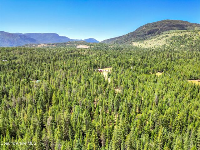 475 Old Range Rd, Clark Fork, ID 83811