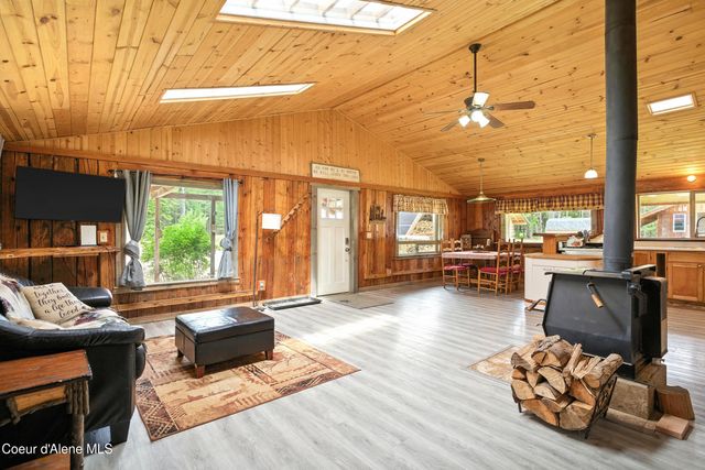 475 Old Range Rd, Clark Fork, ID 83811