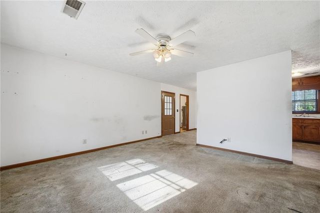 850 King SE Drive, Conyers, GA 30094