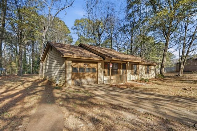 850 King SE Drive, Conyers, GA 30094