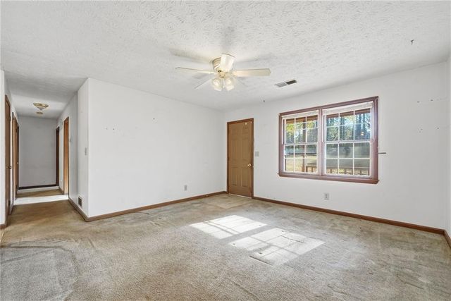 850 King SE Drive, Conyers, GA 30094