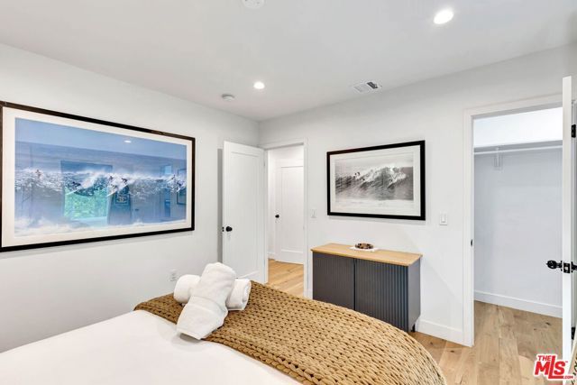 1363 S Curson Avenue, Los Angeles, CA 90019