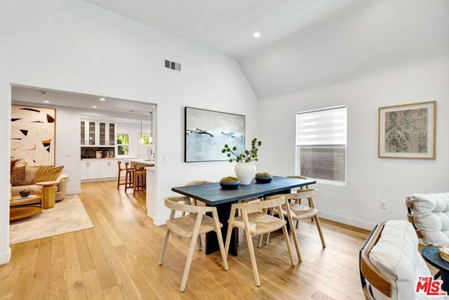 1363 S Curson Avenue, Los Angeles, CA 90019