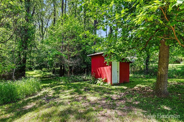 4444 2nd Street, Caledonia, MI 49316