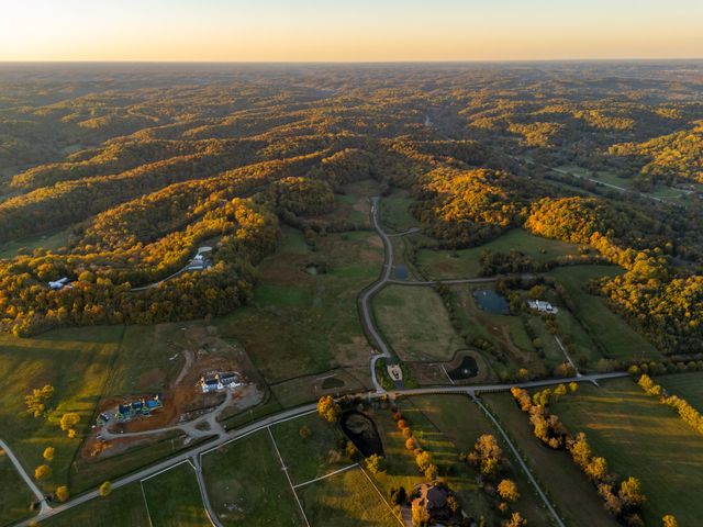 2001 Vista Creek Ln, Franklin, TN 37064