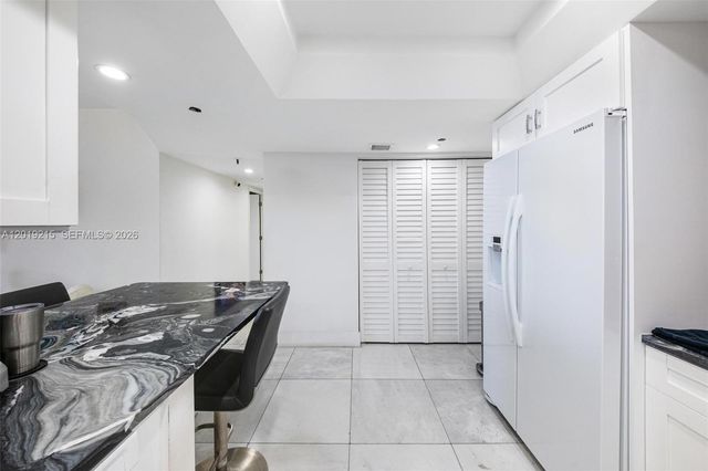 520 Brickell Key Dr A710, Miami, FL 33131