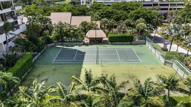 520 Brickell Key Dr A710, Miami, FL 33131