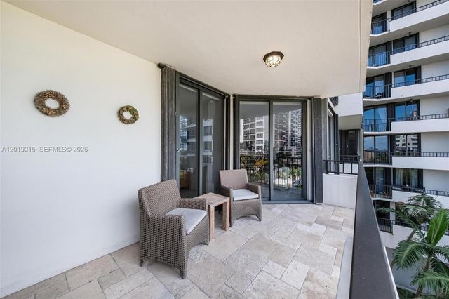 520 Brickell Key Dr A710, Miami, FL 33131