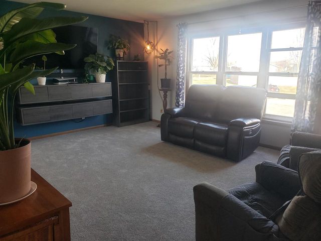 116 Meadow Lane, Deforest, WI 53532