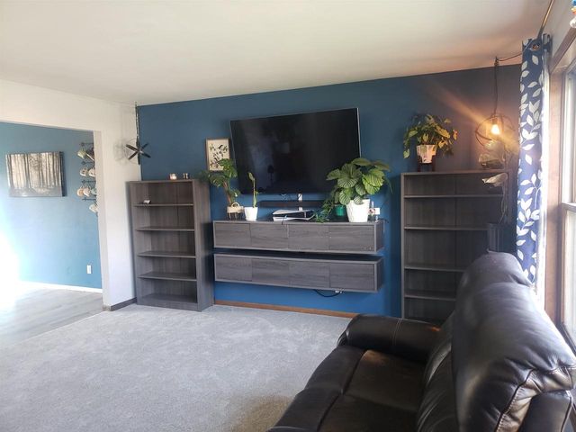 116 Meadow Lane, Deforest, WI 53532