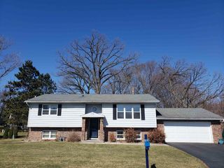 116 Meadow Lane, Deforest, WI 53532