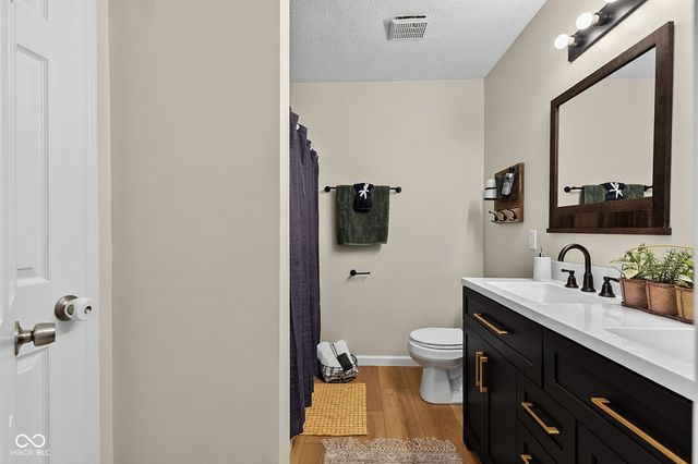 13286 Eastwood Lane, Fishers, IN 46038