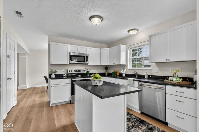 13286 Eastwood Lane, Fishers, IN 46038