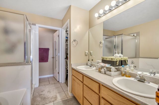 3219 S HUNTER FARM WAY, West Valley City, UT 84128