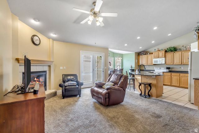 3219 S HUNTER FARM WAY, West Valley City, UT 84128