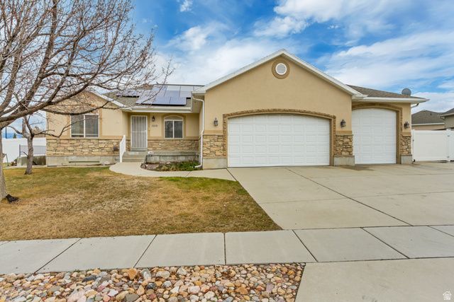 3219 S HUNTER FARM WAY, West Valley City, UT 84128