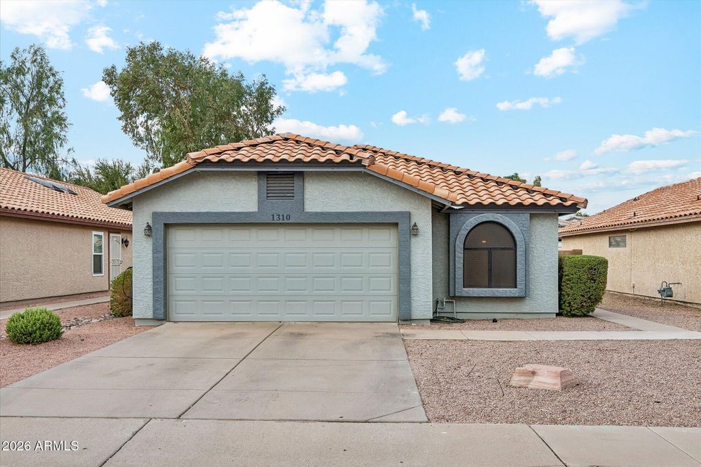 1310 S PARKCREST Street, Mesa, AZ 85206