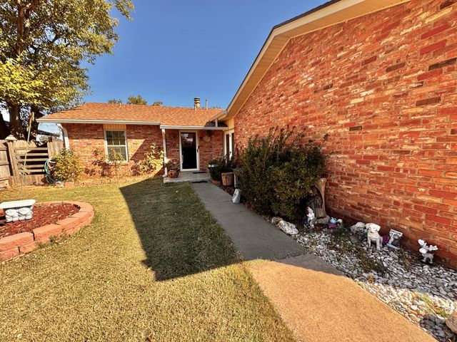 3902 Sides Street, Plainview, TX 79072