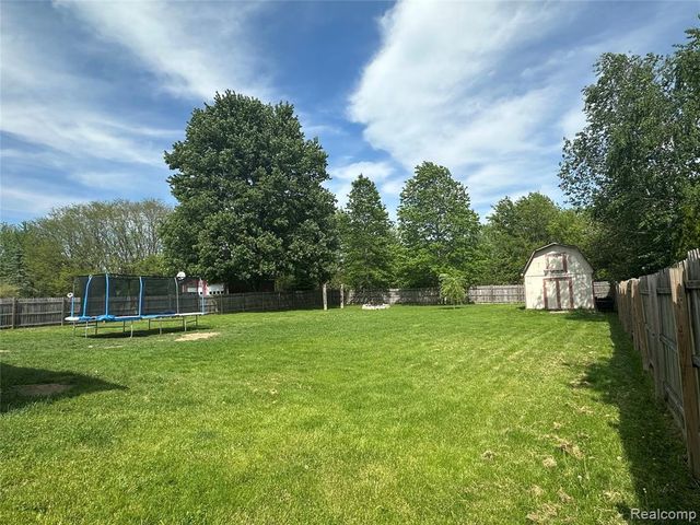 3422 Crandon Drive, Davison, MI 48423