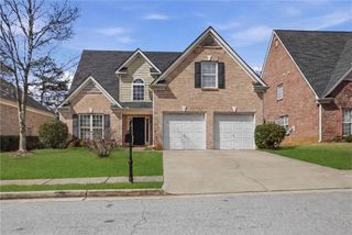 561 Glenns Farm Way, Grayson, GA 30017