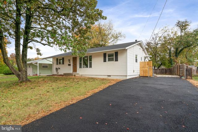 904 HOPTON RD, Woodbridge, VA 22191