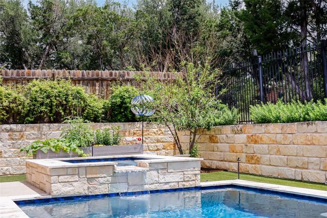 7607 Pace Ravine DR, Lago Vista, TX 78645