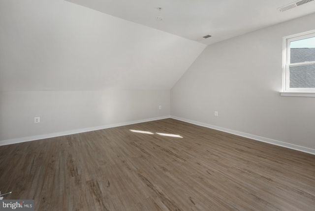 945 SYCAMORE DR SE, Washington, DC 20032