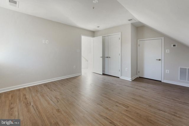 945 SYCAMORE DR SE, Washington, DC 20032