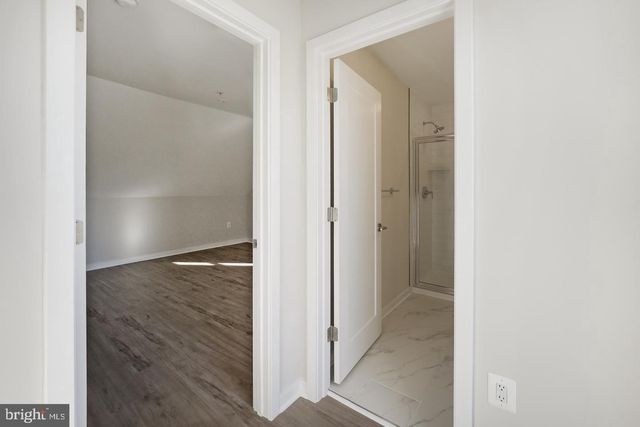 945 SYCAMORE DR SE, Washington, DC 20032