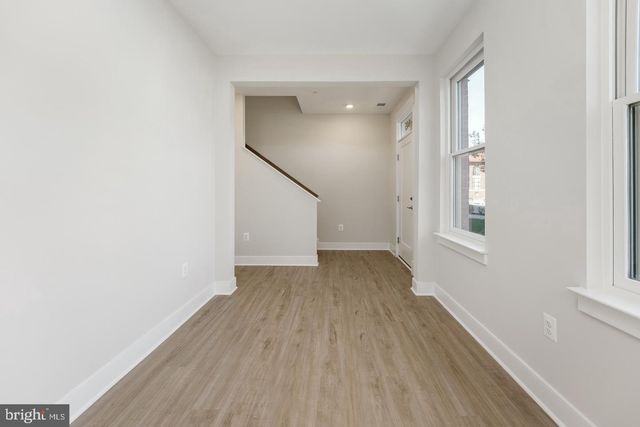 945 SYCAMORE DR SE, Washington, DC 20032