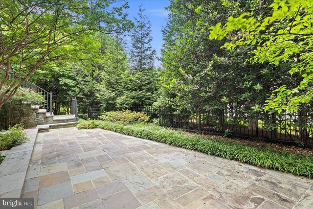 4615 32ND ST N, Arlington, VA 22207