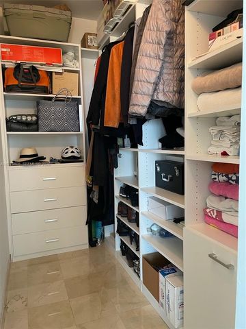 888 Brickell Key Dr 804, Miami, FL 33131