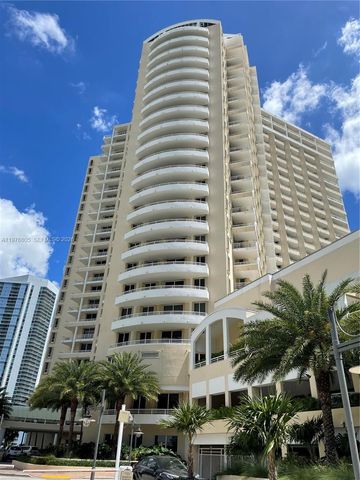 888 Brickell Key Dr 804, Miami, FL 33131