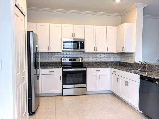 36367 CAMP FIRE TERRACE, Zephyrhills, FL 33541