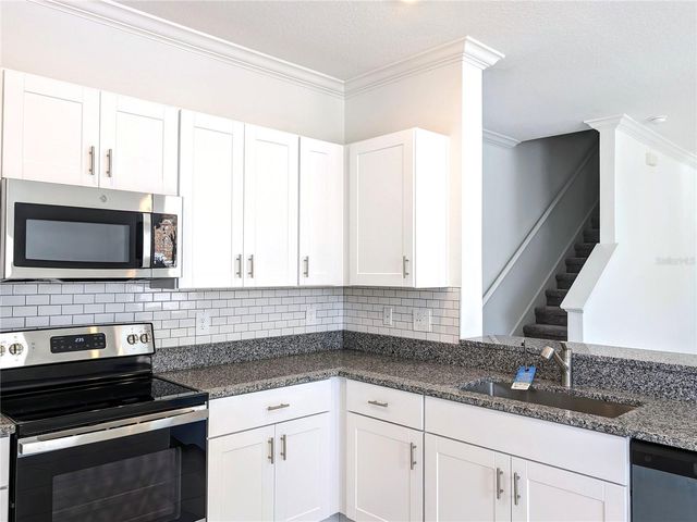 36367 CAMP FIRE TERRACE, Zephyrhills, FL 33541
