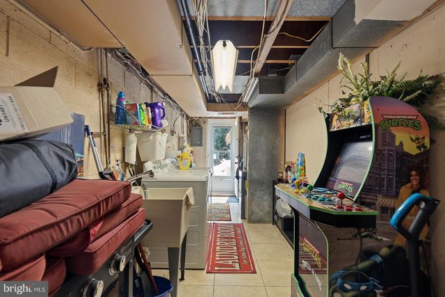 2874 TOLBUT ST, Philadelphia, PA 19136