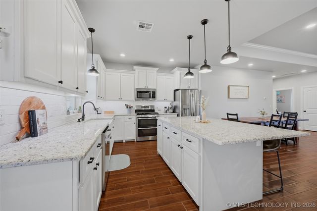 1110 N 49th Avenue, Durant, OK 74701